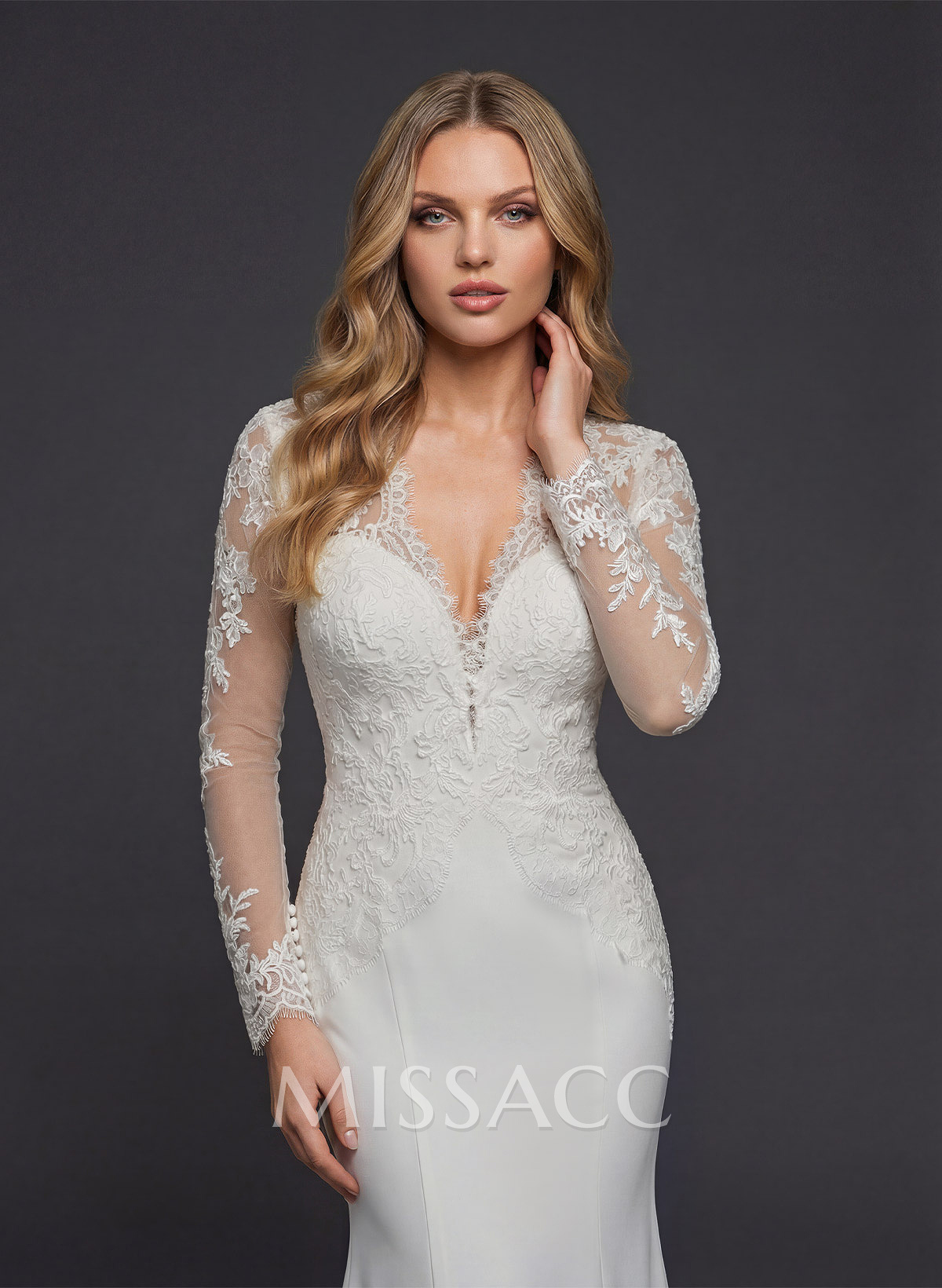 Trumpet/Mermaid V-Neck Long Sleeves Wedding Dresses With Appliques Lace