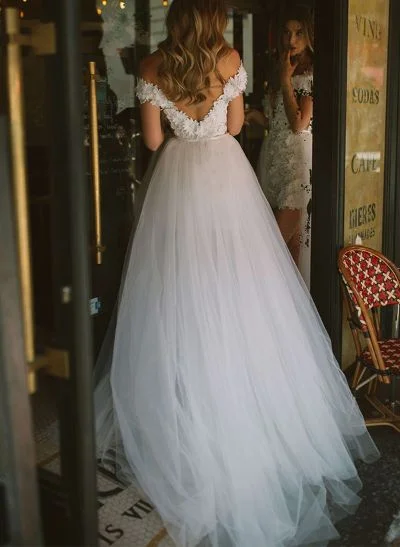 Sheath/Column Off-The-Shoulder Sleeveless Detachable Wedding Dresses With Lace