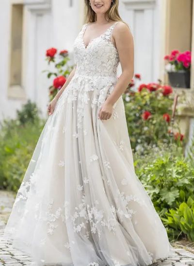 A-Line V-Neck Sleeveless Sweep Train Lace Wedding Dresses With Appliques Lace