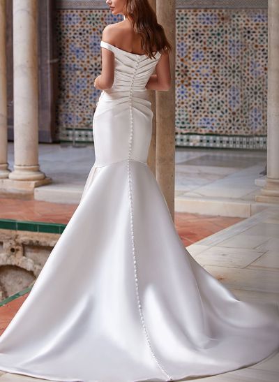 Trumpet/Mermaid Off-The-Shoulder Satin Wedding Dresses With Pleated