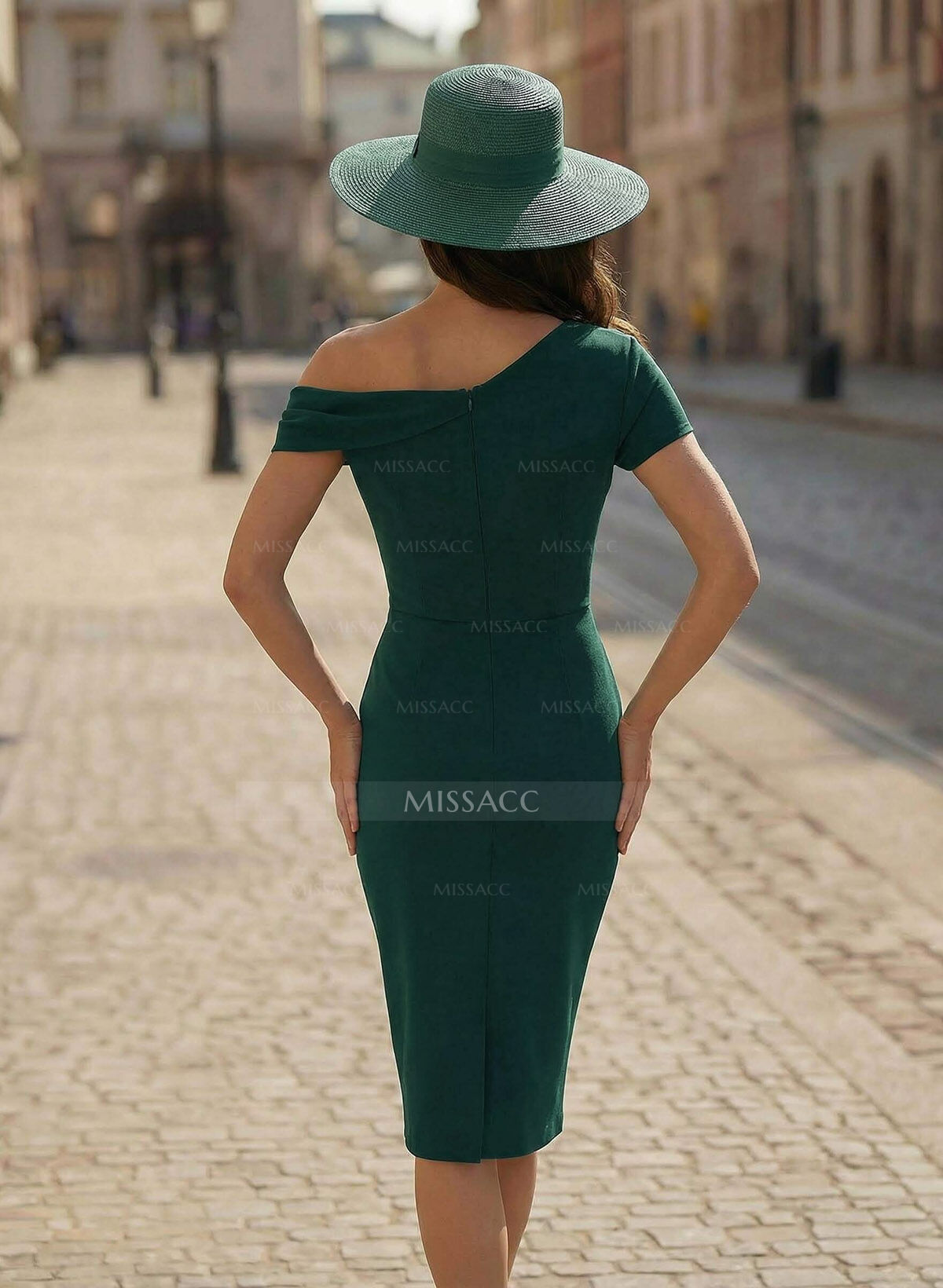 Asymmetrical Neck Knee-Length Cocktail Dresses With Elastic Satin