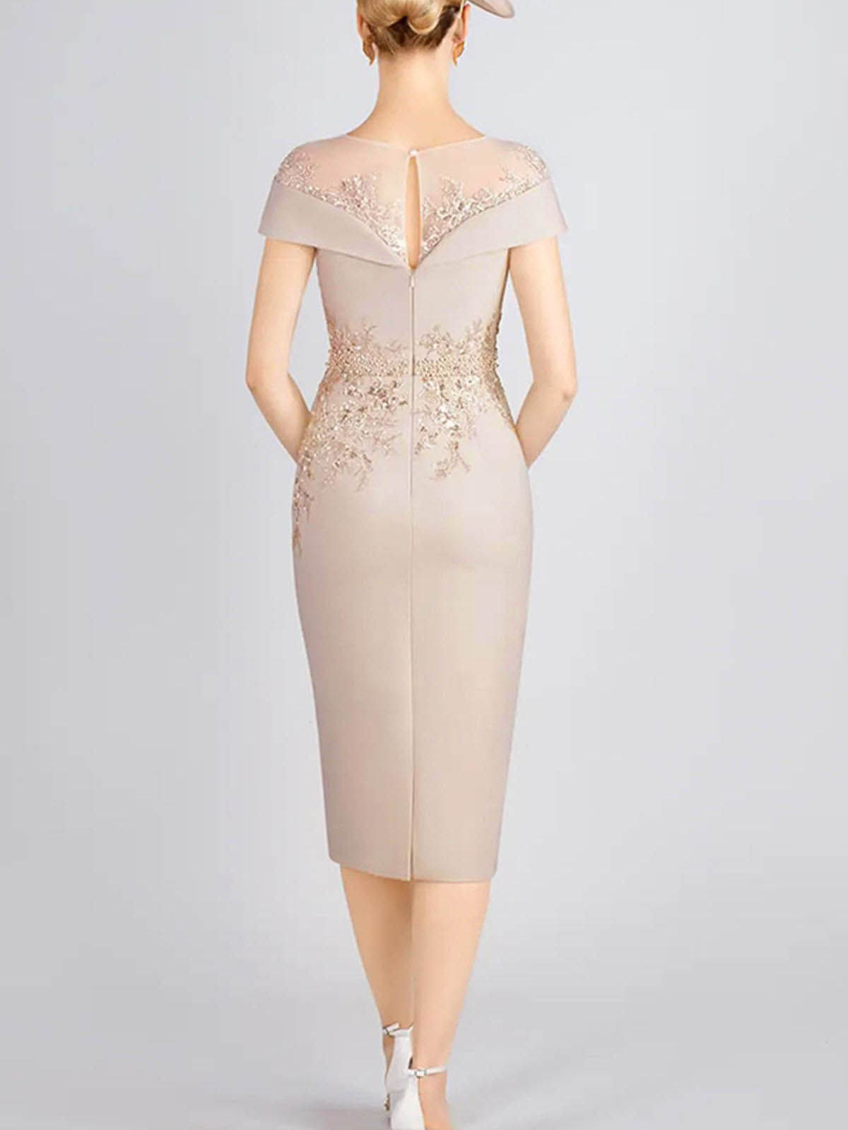 Sheath/Column Off-The-Shoulder Elastic Satin Cocktail Dresses With Appliques Lace