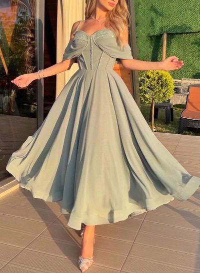 A-Line Off-The-Shoulder Sleeveless Chiffon Cocktail Dresses With Sequins