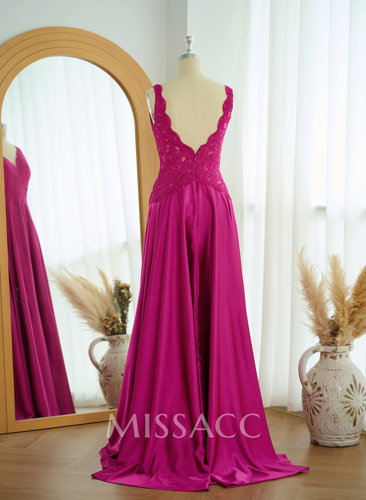 A-Line V-Neck Lace Evening Dresses With Split Front A-Line V-Neck Lace Evening Dresses With Split Front