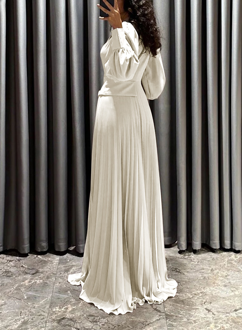 A-Line V-Neck Long Sleeves Sweep Train Chiffon Evening Dresses