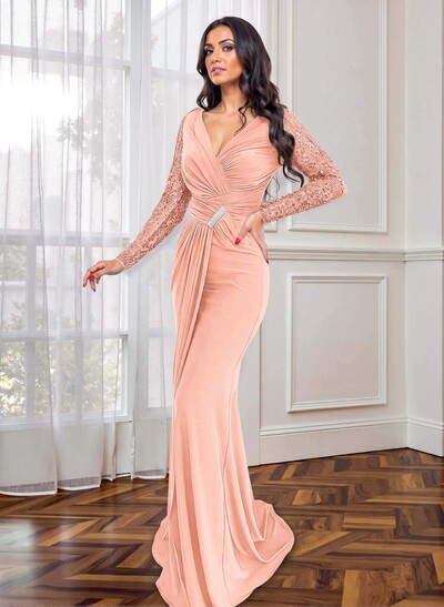 Sheath/Column V-Neck Stretch Satin Mother Of The Bride Dresses With Split Front