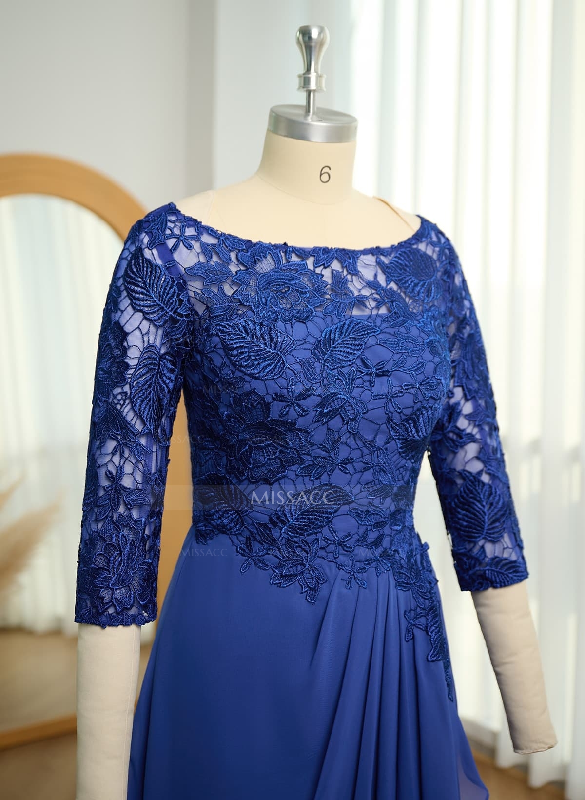Scoop Neck Chiffon Mother Of The Bride Dresses With Appliques Lace