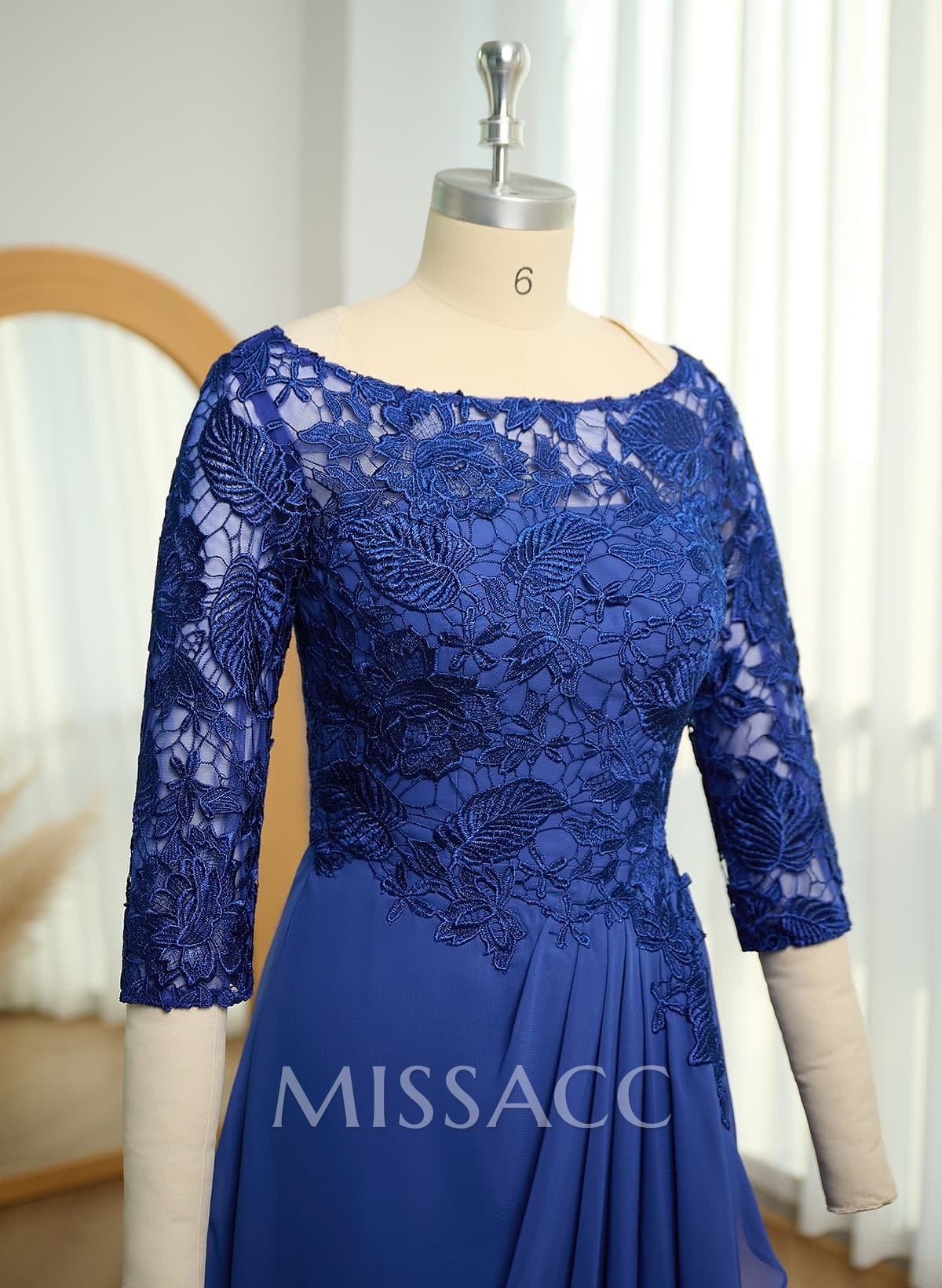 Scoop Neck Chiffon Mother Of The Bride Dresses With Appliques Lace