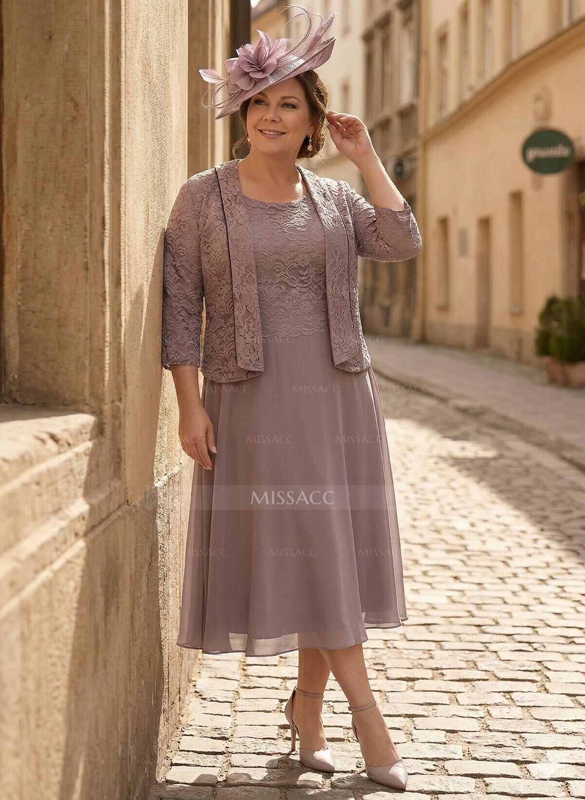 A-Line Scoop Neck Chiffon Mother Of The Bride Dresses With Appliques Lace