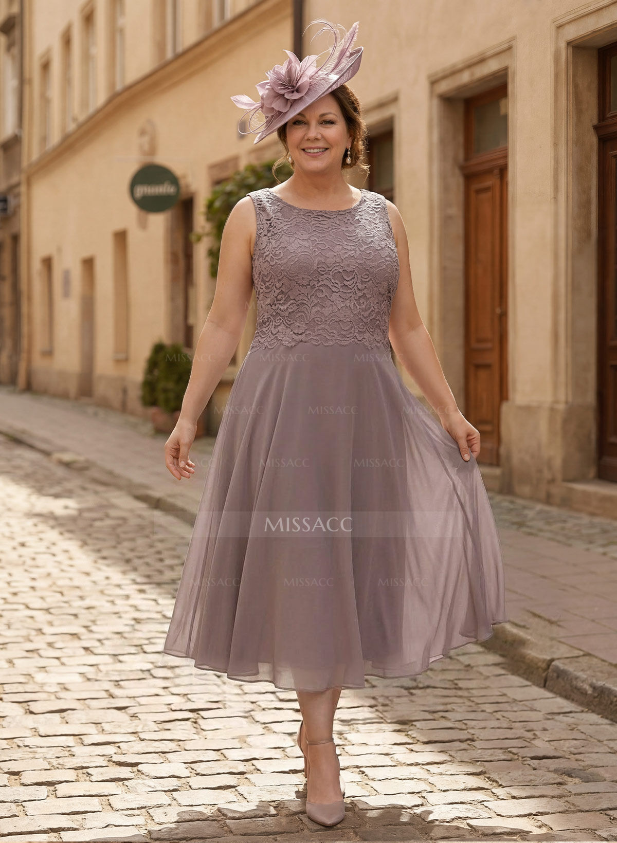 A-Line Scoop Neck Chiffon Mother Of The Bride Dresses With Appliques Lace