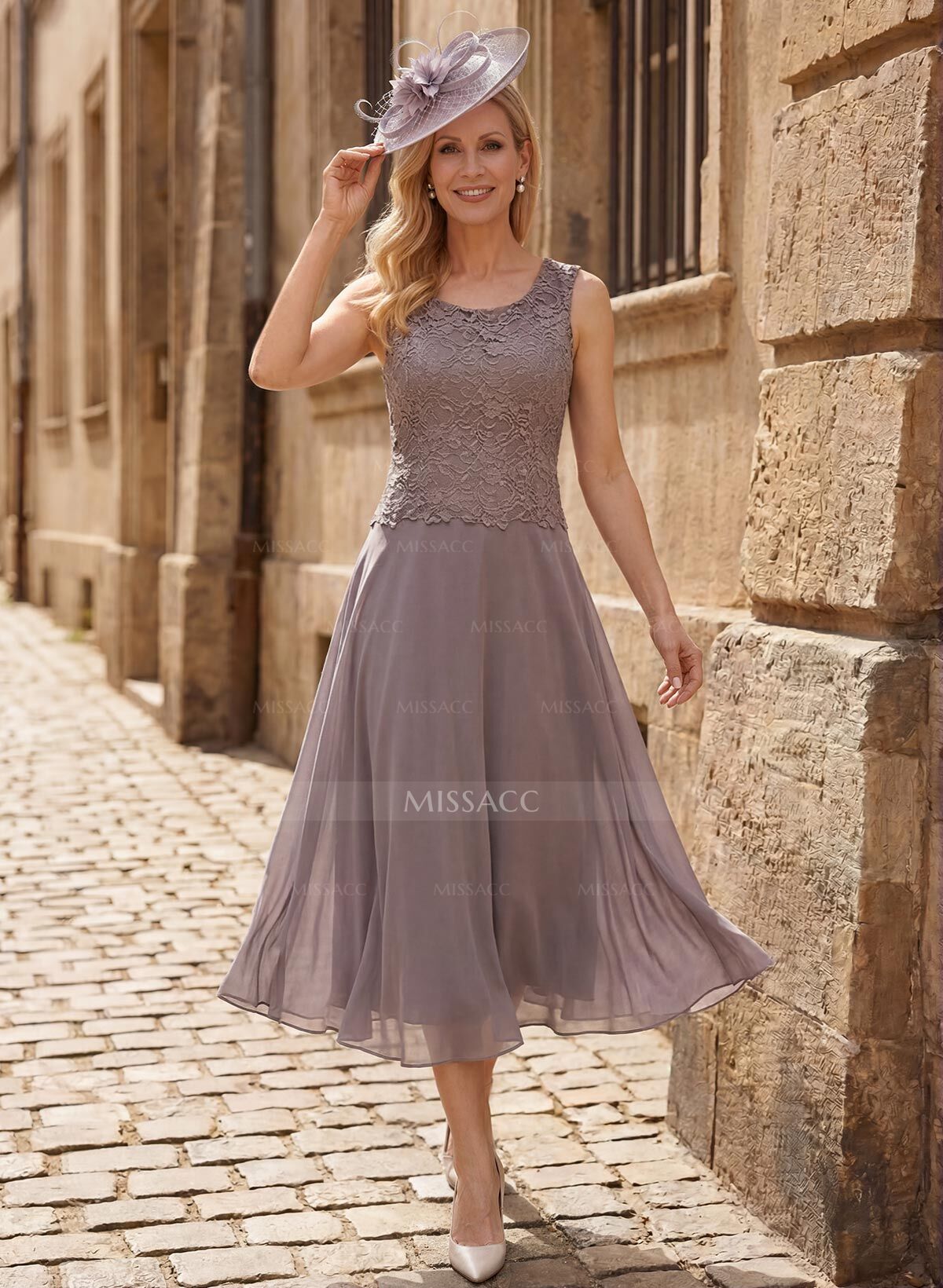 A-Line Scoop Neck Chiffon Mother Of The Bride Dresses With Appliques Lace
