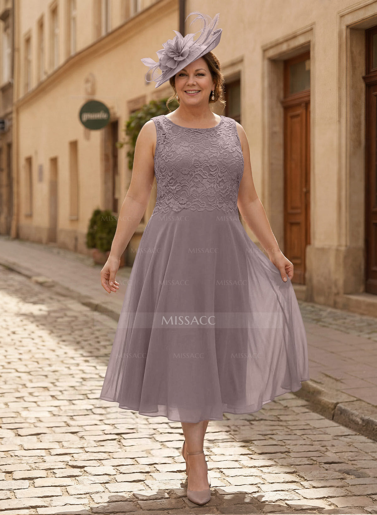 A-Line Scoop Neck Chiffon Mother Of The Bride Dresses With Appliques Lace