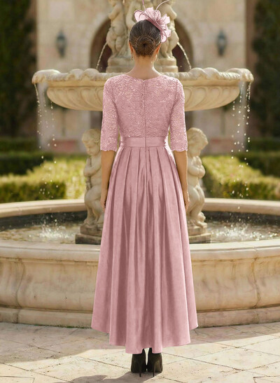 A-Line Scoop Neck 1/2 Sleeves Satin Mother Of The Bride Dresses With Lace