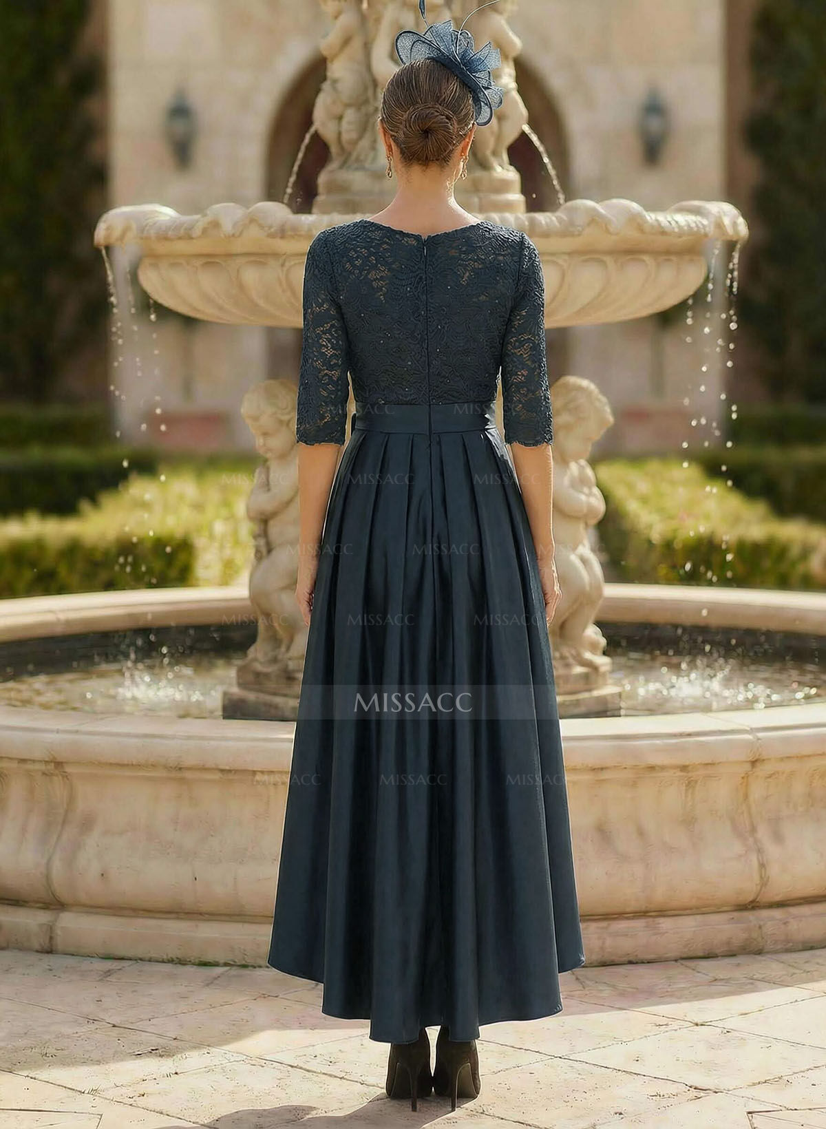 A-Line Scoop Neck 1/2 Sleeves Satin Mother Of The Bride Dresses With Lace