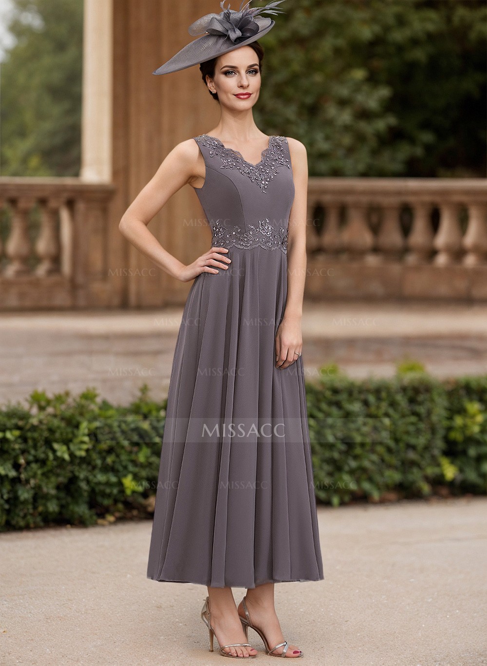 A-Line V-Neck Chiffon Mother Of The Bride Dresses With Appliques Lace