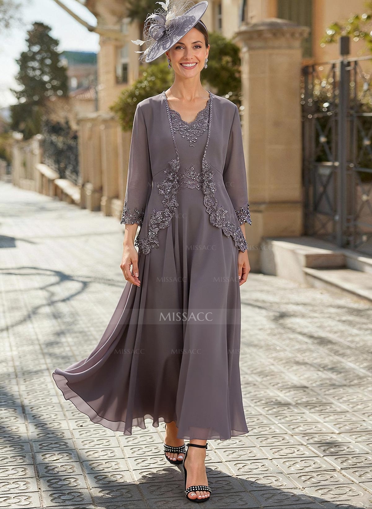 A-Line V-Neck Chiffon Mother Of The Bride Dresses With Appliques Lace