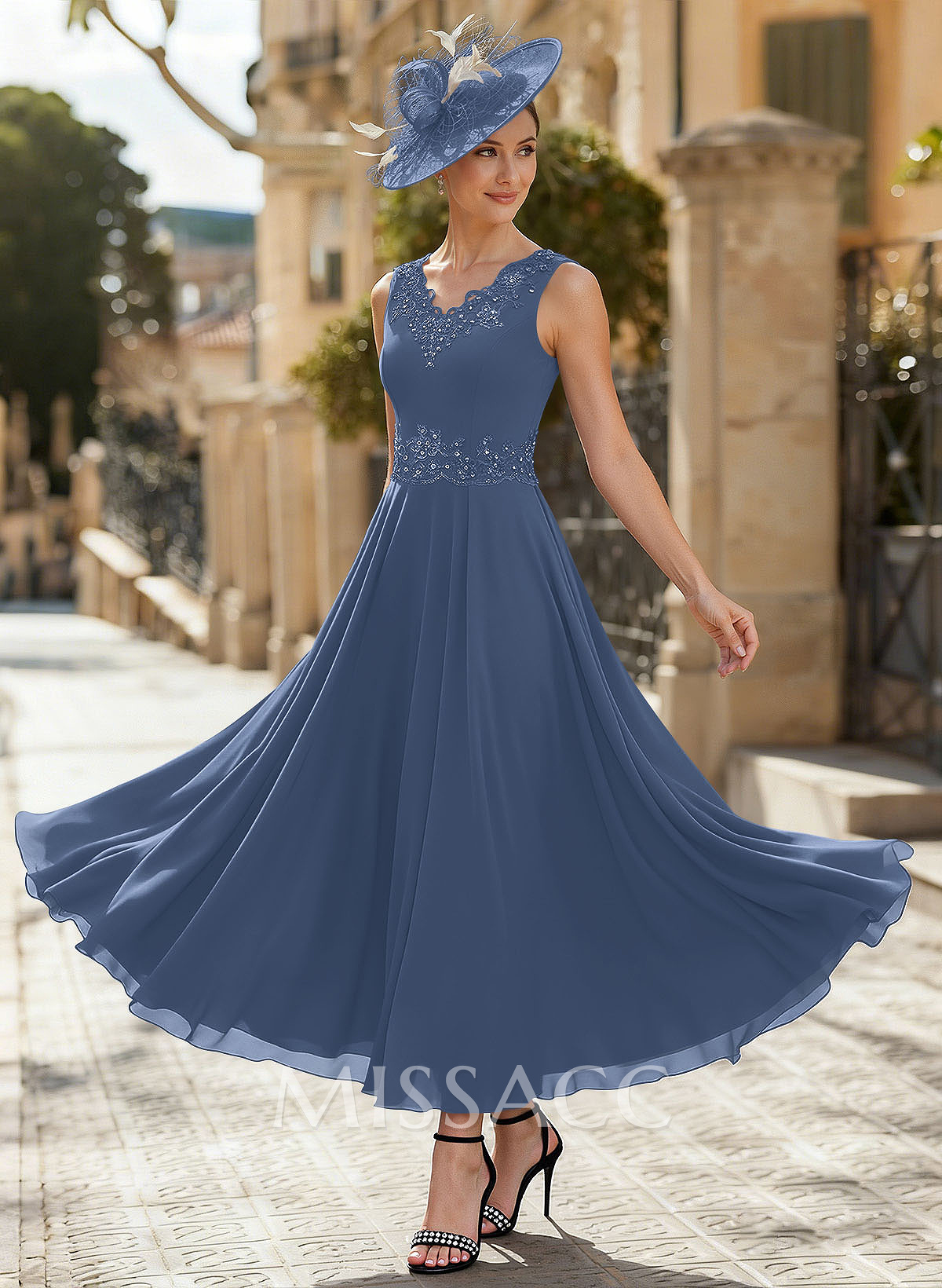 A-Line V-Neck Chiffon Mother Of The Bride Dresses With Appliques Lace