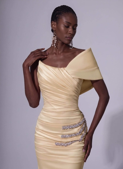 Asymmetrical Sleeveless Matte Satin Trumpet/Mermaid Prom Dresses With Front Slit