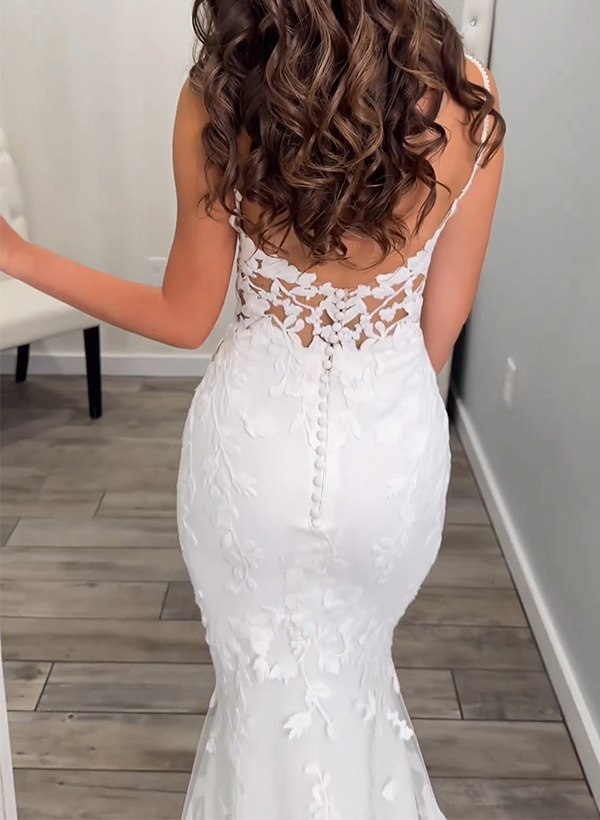 V-Neck Sleeveless Court Train Lace Wedding Dresses