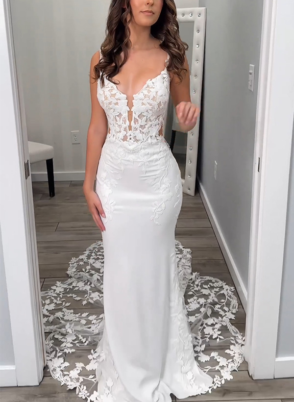 V-Neck Sleeveless Court Train Lace Wedding Dresses