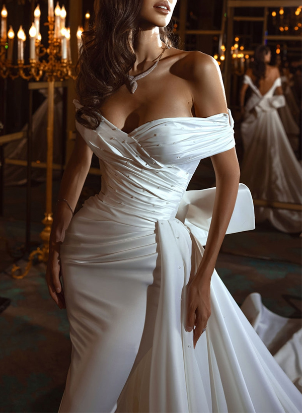 Off-The-Shoulder Sleeveless Court Train Wedding Dresses With Beading