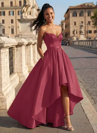 princess cut dress Princess-Cut Wedding with Silky Tulle Halter Bodice White / FR 56 Its vibrant pink color will make you stand out CLARET | Princess-cut wedding dress