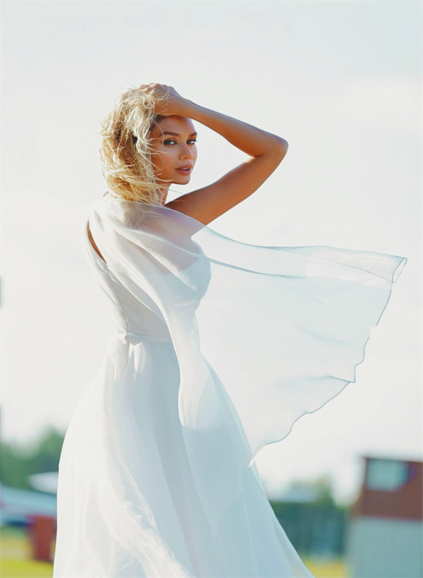 Beach Ball-Gown One-Shoulder Wedding Dress With Sleeveless Organza Court Train