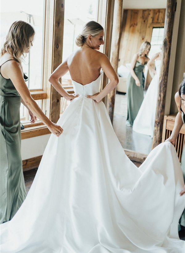 Ball-Gown Sweetheart Sleeveless Satin Court Train Wedding Dress 
