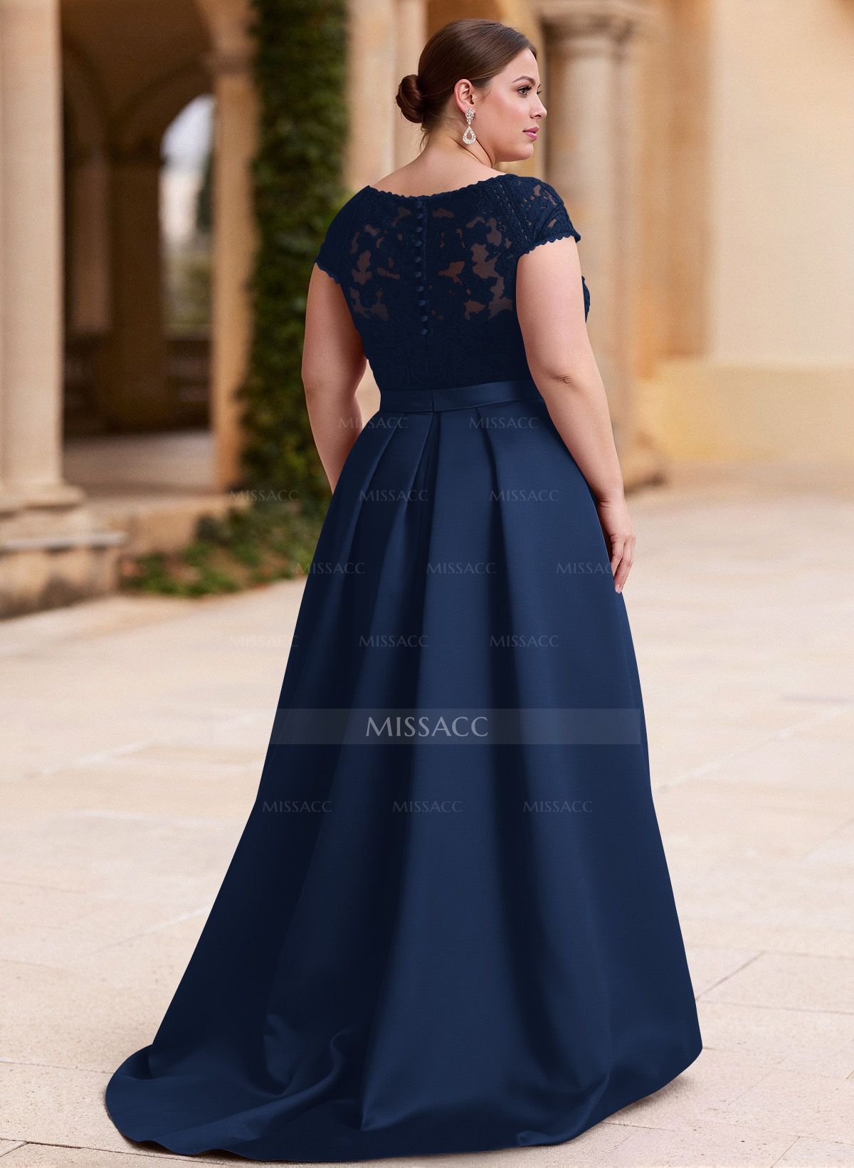 Lace Elegant A-Line Evening Dresses With Beading Satin