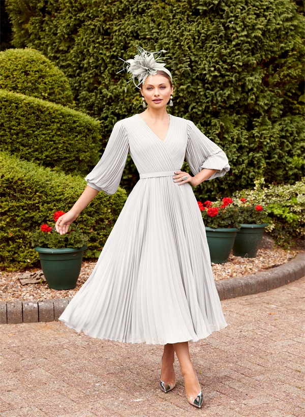 A-Line V-neck 3/4 Sleeves Pleated Chiffon Tea-Length Mother of the Bride Dresses