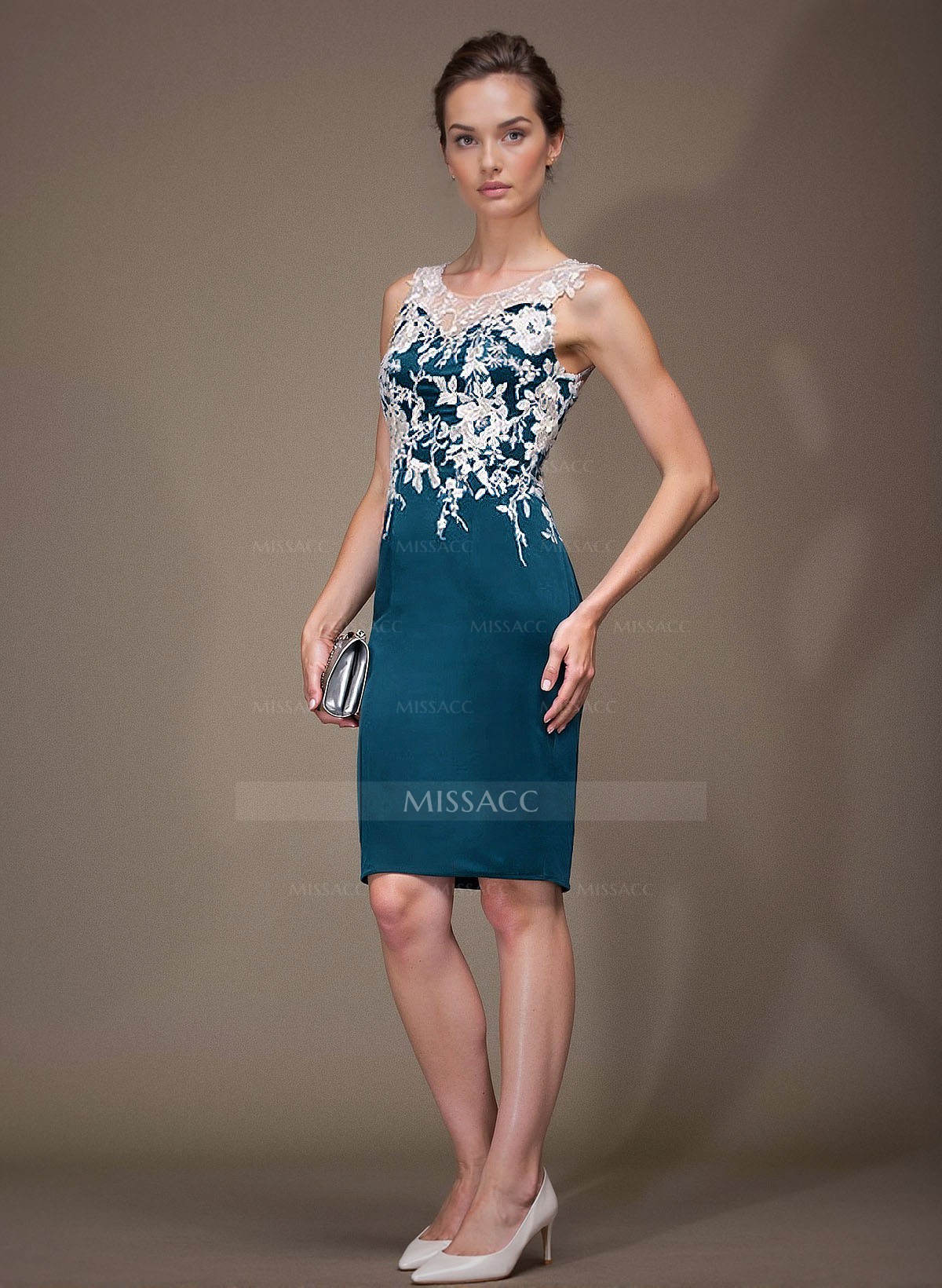 Sheath Scoop Neck Sleeveless Knee-Length Satin Mother Of The Bride Dresses With Jacket Appliqued