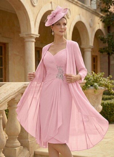 Sheath/Column Sweetheart Knee-Length Chiffon Mother Of The Bride Dress With Beading Pleated Appliques Lace