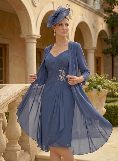 Sheath/Column Sweetheart Knee-Length Chiffon Mother Of The Bride Dress With Beading Pleated Appliques Lace