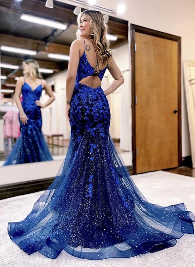 Mermaid V-Neck Lace Prom Dress With V-Neck