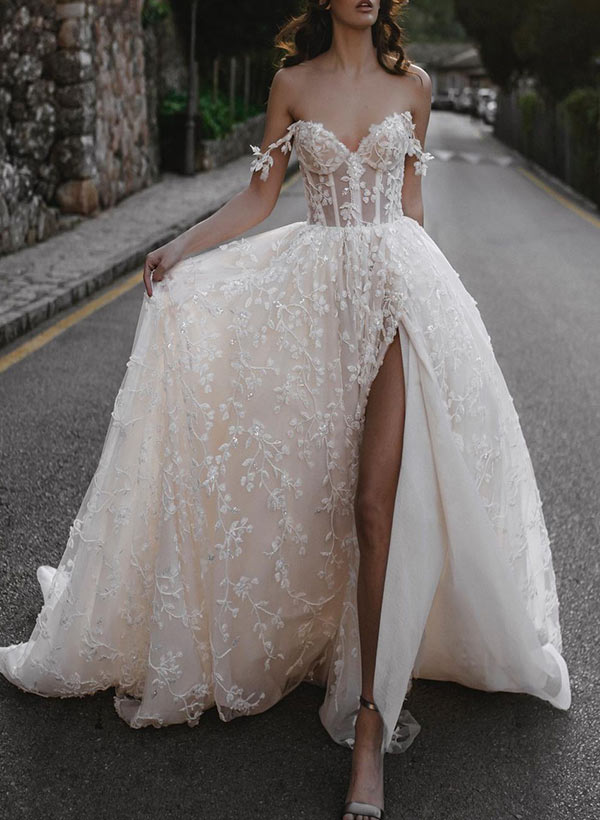 Ball-Gown/Princess Sweetheart Sweep Train Lace Wedding Dress With Detachable Sleeve