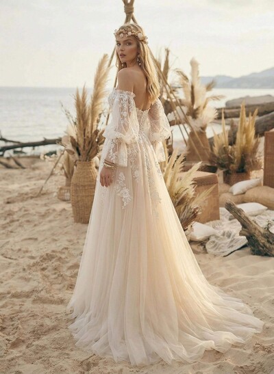 Long Sleeves Lace Sweetheart Wedding Dress With A-Line Sweep Train