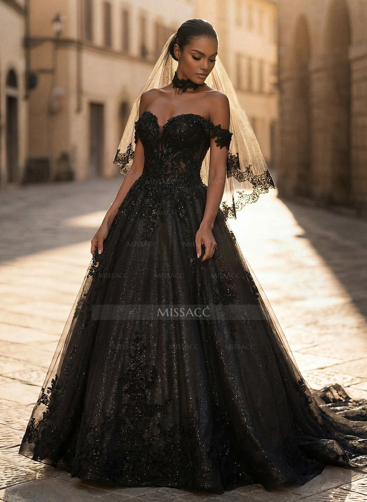 Ball-Gown/Princess Sweetheart Sweep Train Tulle Wedding Dress With Appliques Lace