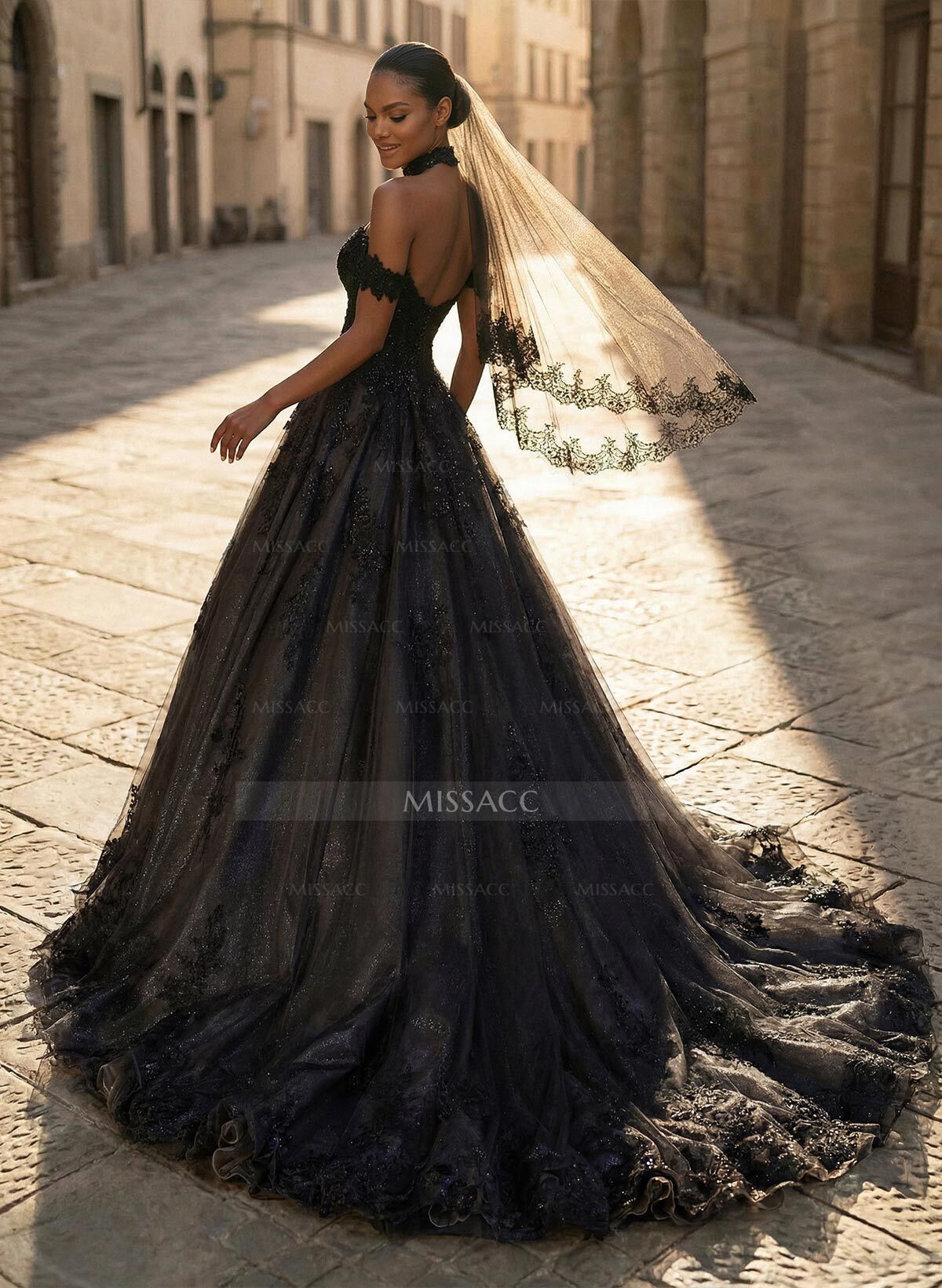 Ball-Gown/Princess Sweetheart Sweep Train Tulle Wedding Dress With Appliques Lace