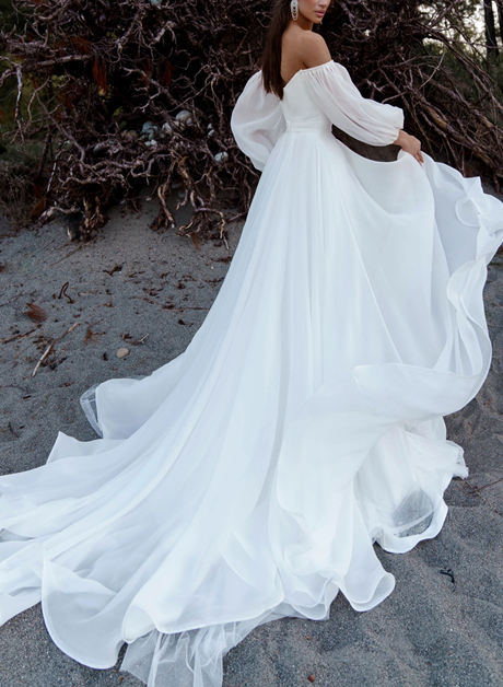 Off-The-Shoulder Long Sleeves Beach Wedding Dresses With A-Line Chiffon