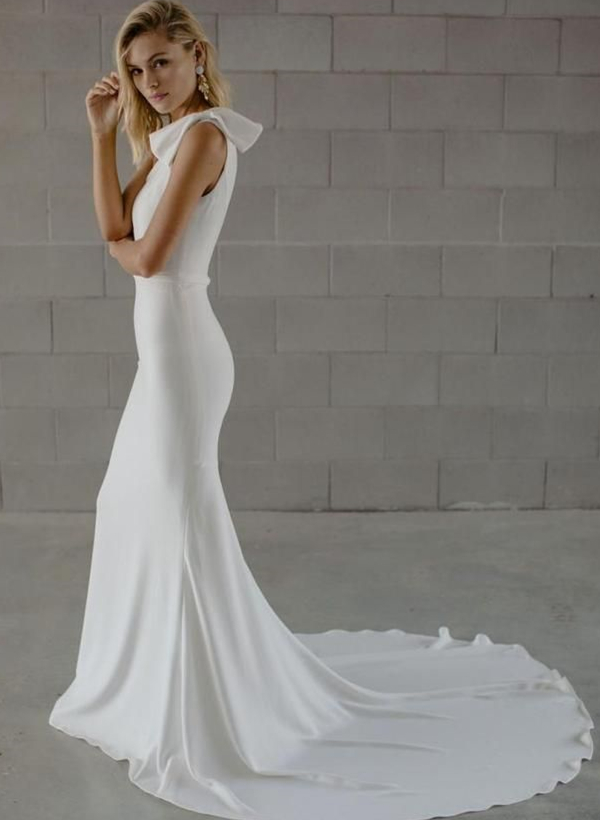 Country Style One-Shoulder Satin Wedding Dresses With Bow