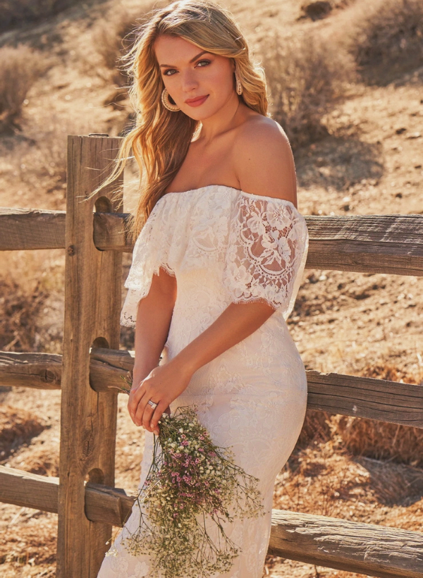 Western Boho Lace Wedding Dresses With Off-The-Shoulder Sweep Train