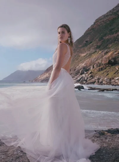 Peal Beach Sex Wedding Dresses With Tulle Sweep Train