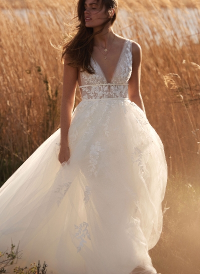 Boho Ball-Gown Lace Wedding Dresses With Sweep Train