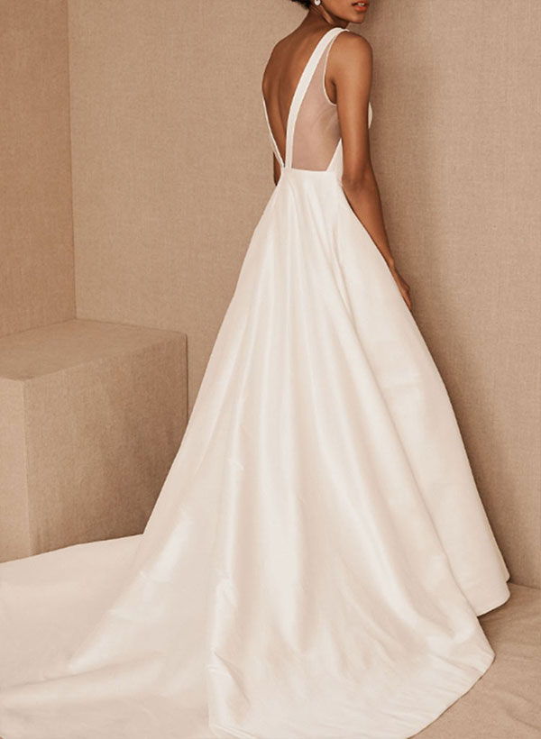 Simple Ball-Gown/Princess Satin Chapel Train Wedding Dresses With Scoop Neck