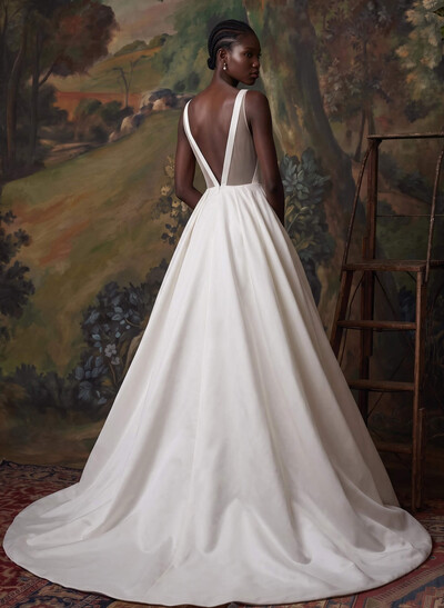Simple Ball-Gown/Princess Satin Chapel Train Wedding Dresses With Scoop Neck