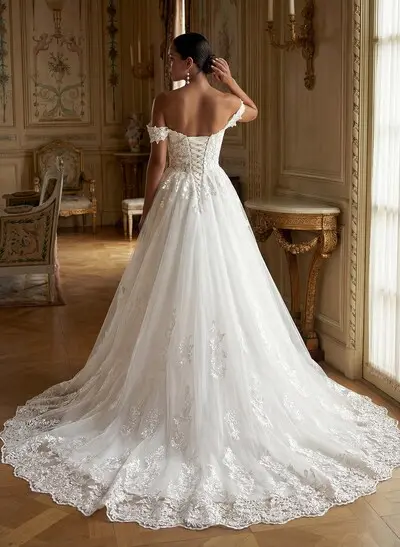 Vintage Ball-Gown Wedding Dresses With Off-The-Shoulder Short Sleeves Tulle Lace Court Train