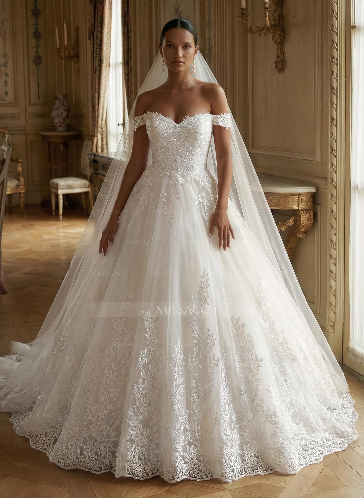 Vintage Ball-Gown Wedding Dresses With Off-The-Shoulder Short Sleeves Tulle Lace Court Train