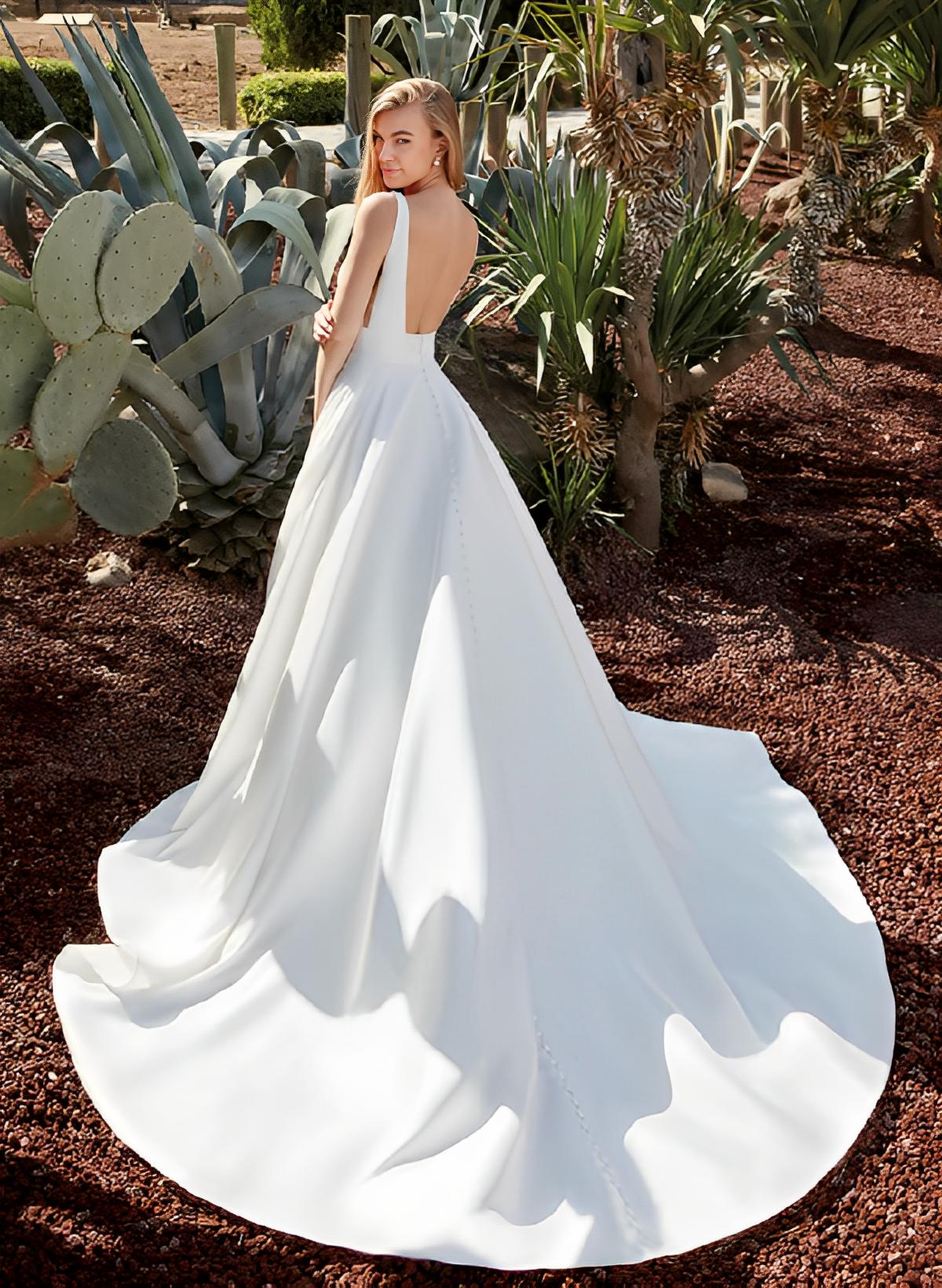 Ball-Gown V-neck Satin Wedding Dresses With Open Back 