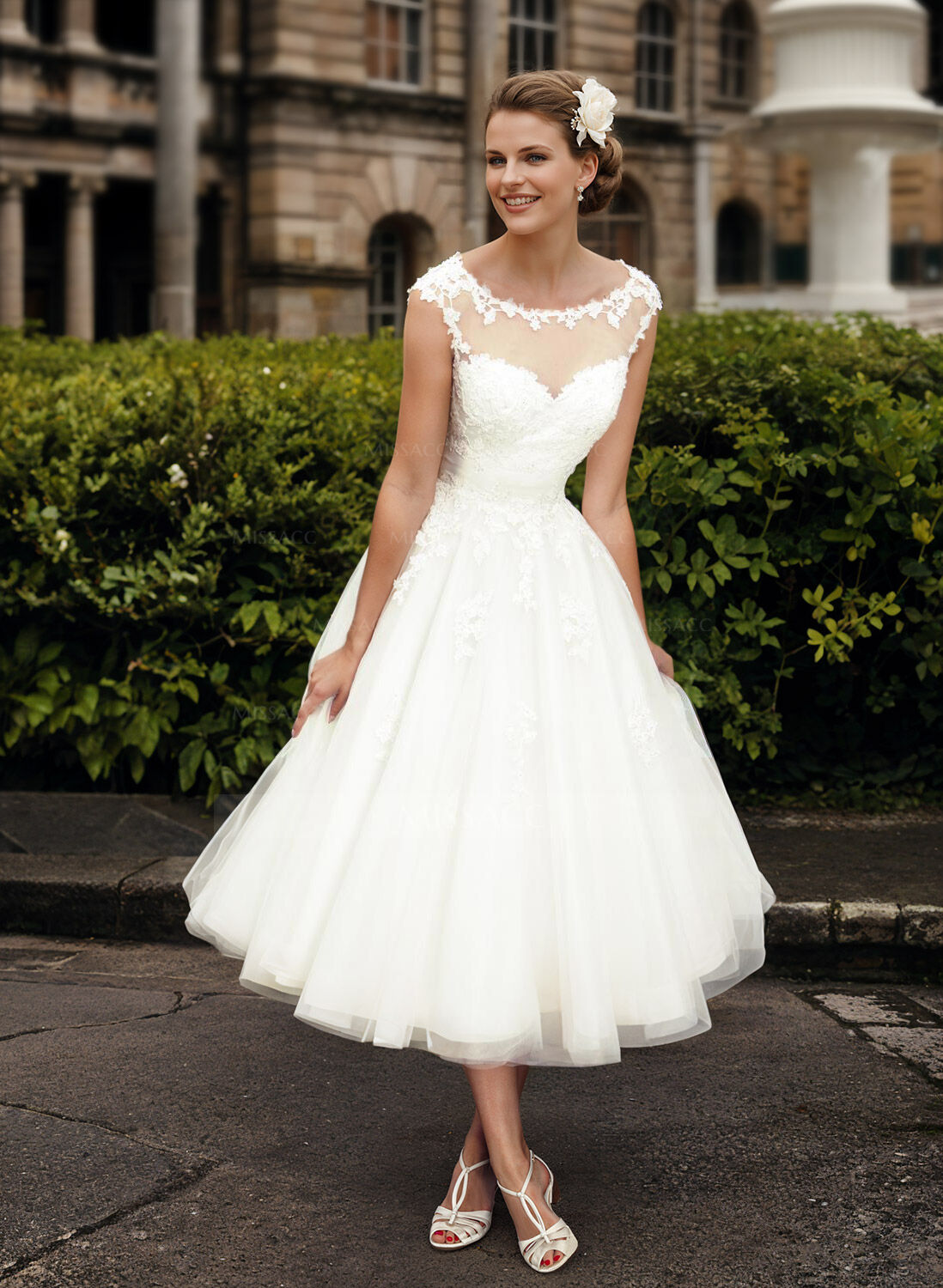 Vintage Short Lace Wedding Dresses With Tea-Length