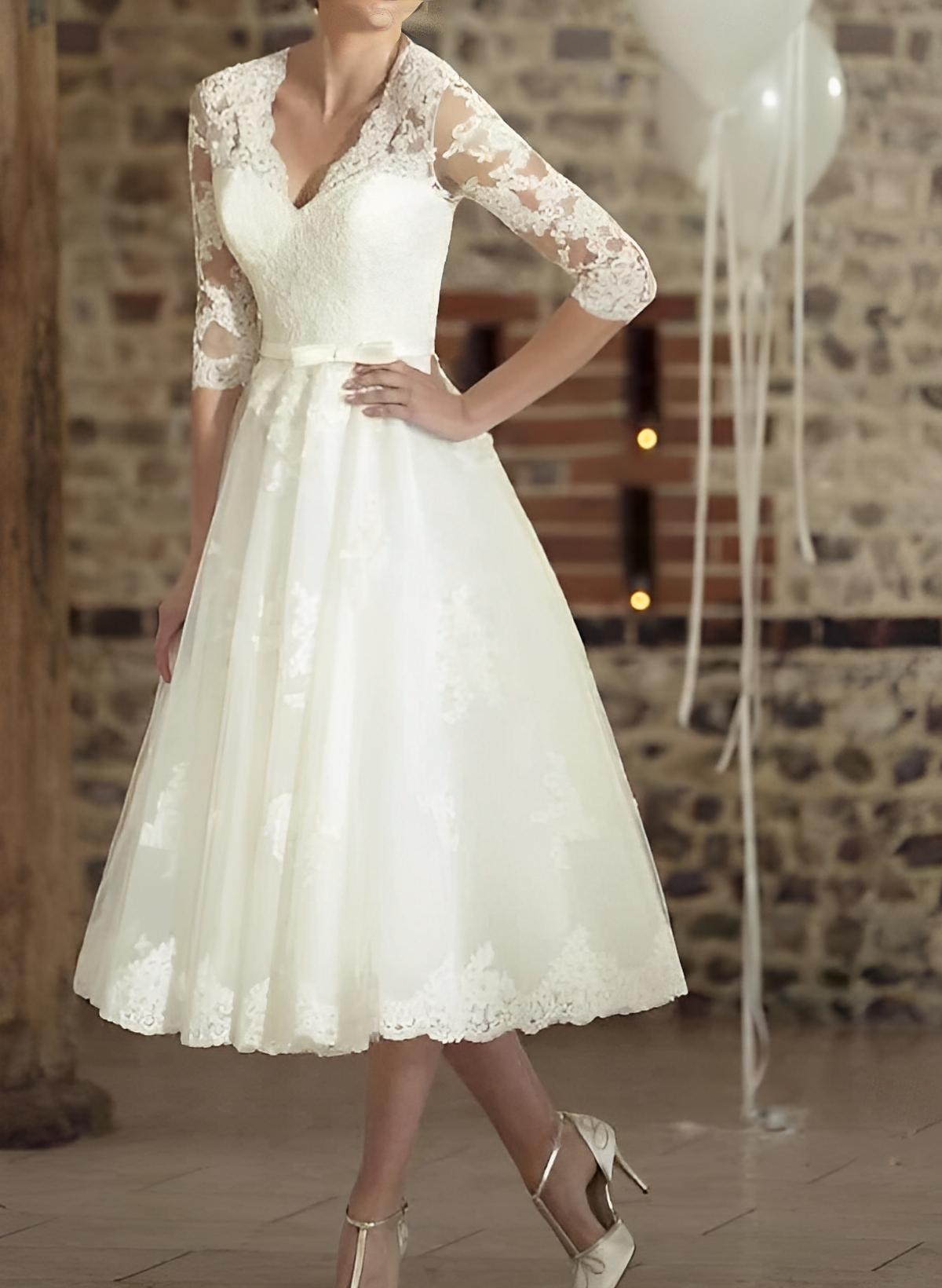 Short Ball-Gown Lace Wedding Dresses With 1/2 Sleeves